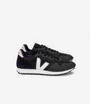 VEJA SDU TPU BLACK WHITE WOMAN