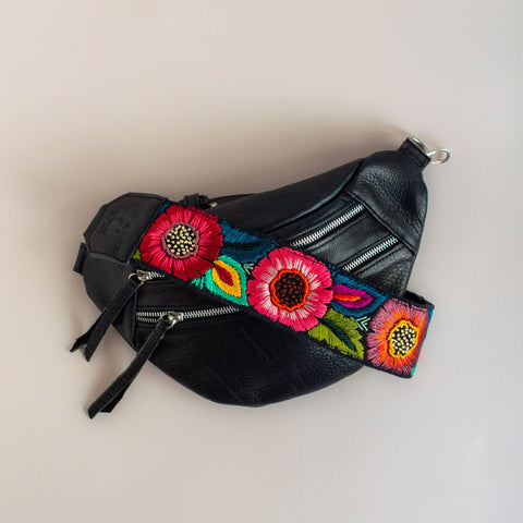 FLYLIKESTORE RINONERA EMMA BLACK CON BORDADO