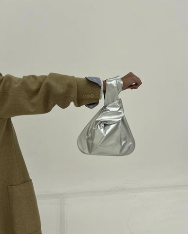 JUANA DE MEXICO KNOT BAG SILVER