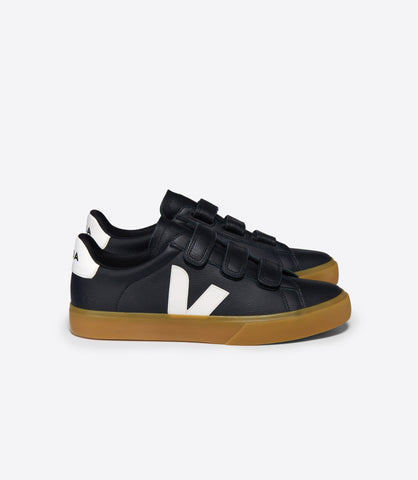 VEJA RECIFE CHROMEFREE LEATHER BLACK WHITE WOMAN