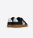VEJA RECIFE CHROMEFREE LEATHER BLACK WHITE WOMAN
